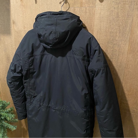The North Face Men’s Winter Jacket - Picture 6 of 9